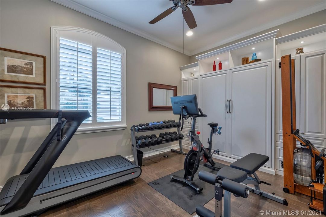 Recently Sold: $1,100,000 (4 beds, 4 baths, 3494 Square Feet)