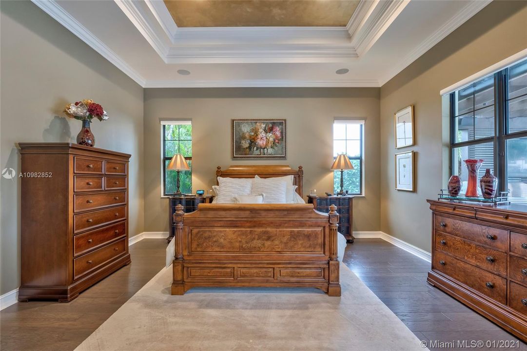 Recently Sold: $1,100,000 (4 beds, 4 baths, 3494 Square Feet)