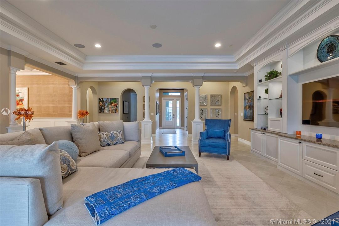 Recently Sold: $1,100,000 (4 beds, 4 baths, 3494 Square Feet)