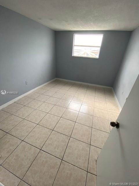 Recently Rented: $1,175 (1 beds, 1 baths, 600 Square Feet)