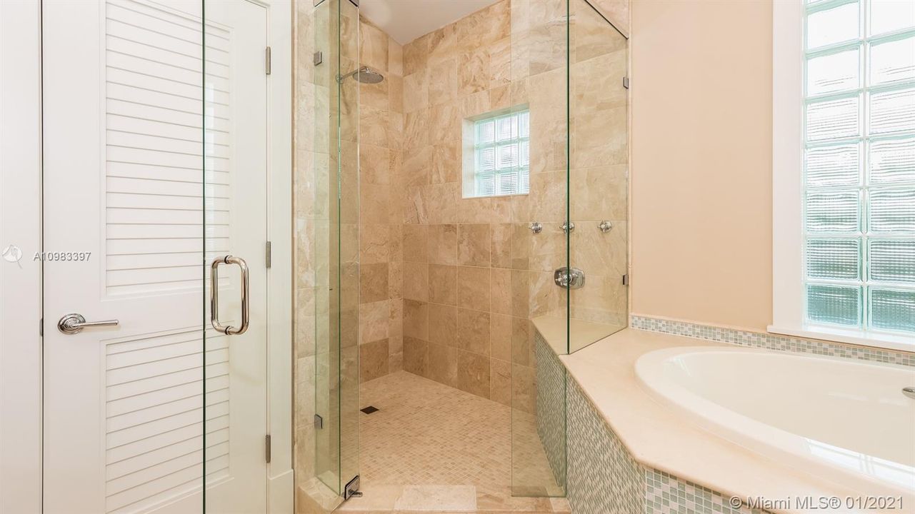 Недавно продано: $2,275,000 (4 спален, 4 ванн, 0 Квадратных фут)