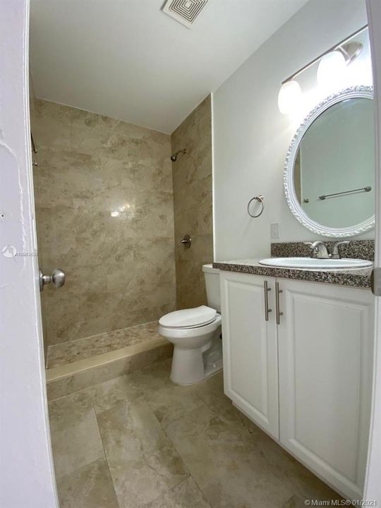 最近租的: $1,525 (2 贝兹, 1 浴室, 870 平方英尺)