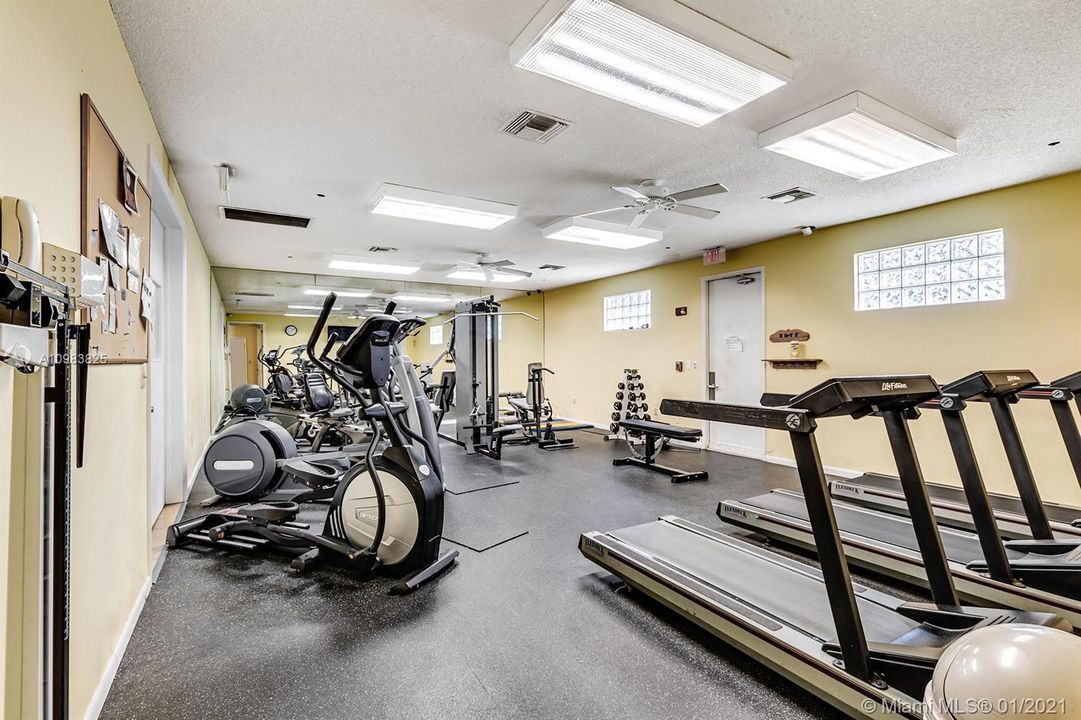 EXERCISE ROOM