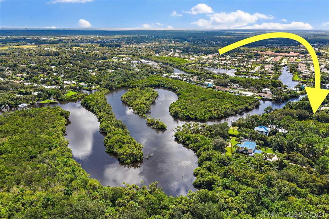 Vendido Recientemente: $415,000 (0.72 acres)