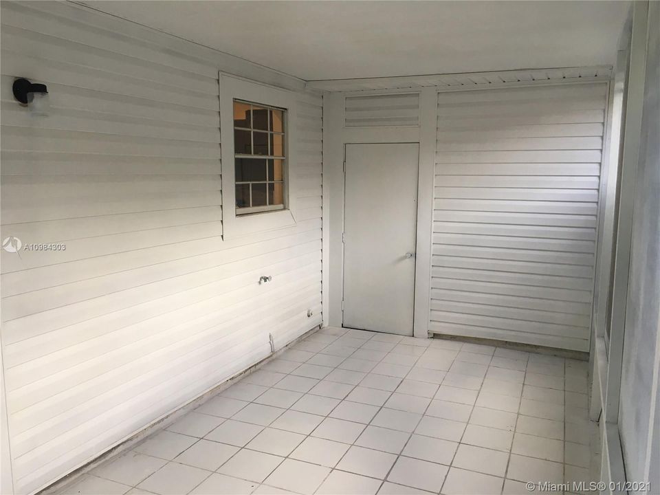 Недавно арендовано: $2,150 (3 спален, 2 ванн, 971 Квадратных фут)