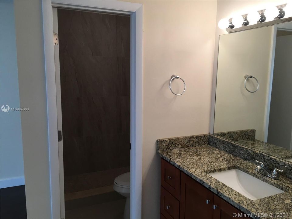 Недавно арендовано: $2,150 (3 спален, 2 ванн, 971 Квадратных фут)