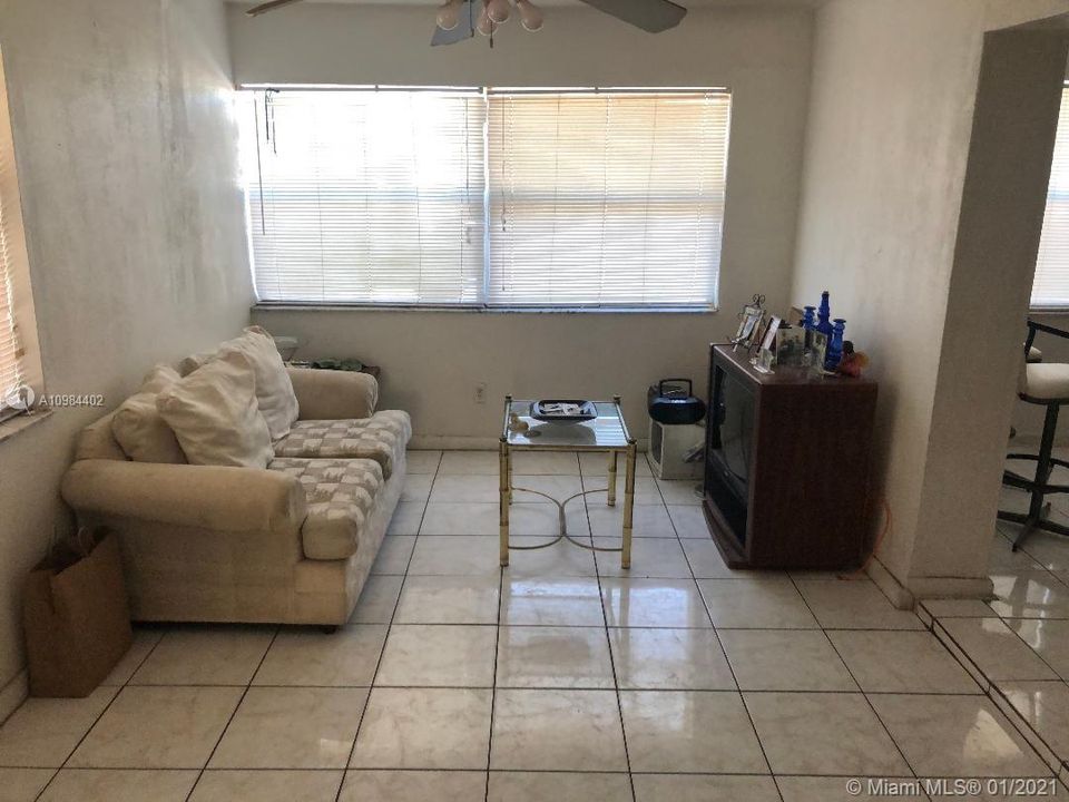 Vendido Recientemente: $299,900 (0 camas, 0 baños, 1906 Pies cuadrados)