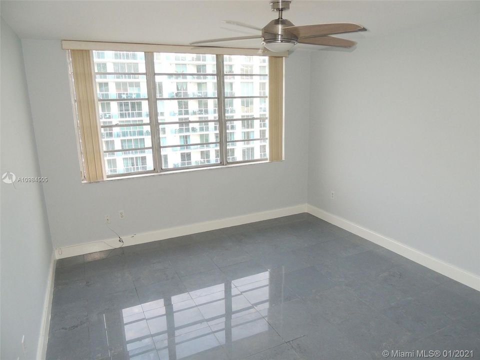 Recently Rented: $2,200 (2 beds, 2 baths, 1509 Square Feet)