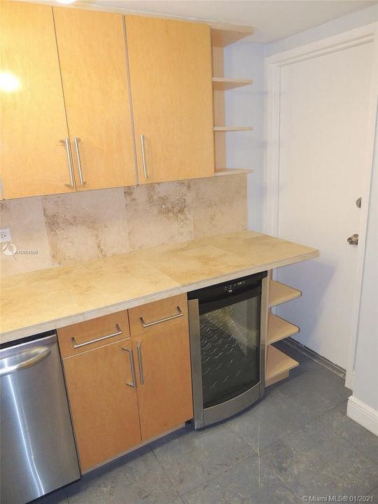 Recently Rented: $2,200 (2 beds, 2 baths, 1509 Square Feet)