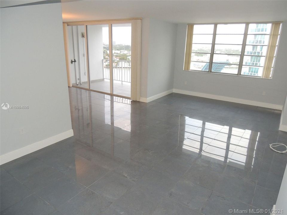 Recently Rented: $2,200 (2 beds, 2 baths, 1509 Square Feet)