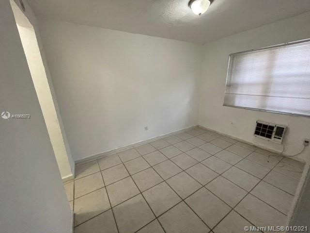 Recently Rented: $800 (1 beds, 1 baths, 1600 Square Feet)