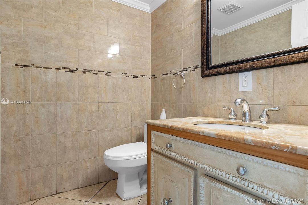 最近售出: $579,000 (3 贝兹, 2 浴室, 1804 平方英尺)