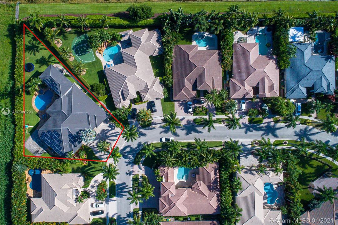 Recientemente alquilado: $19,800 (6 camas, 4 baños, 4648 Pies cuadrados)