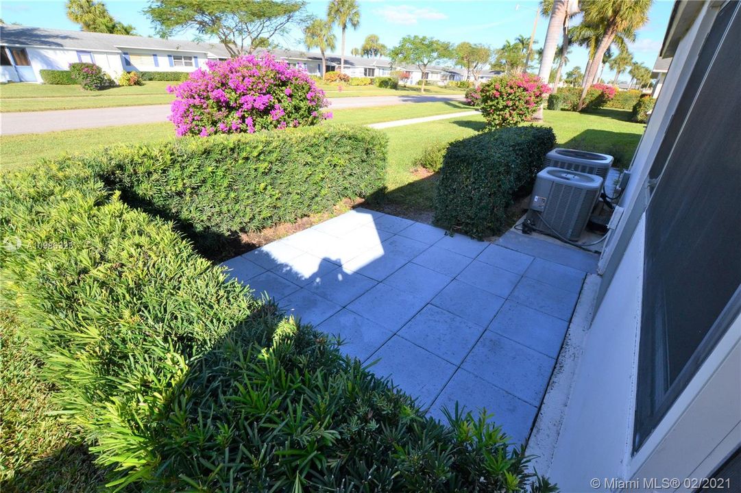 Recently Sold: $87,500 (2 beds, 1 baths, 815 Square Feet)