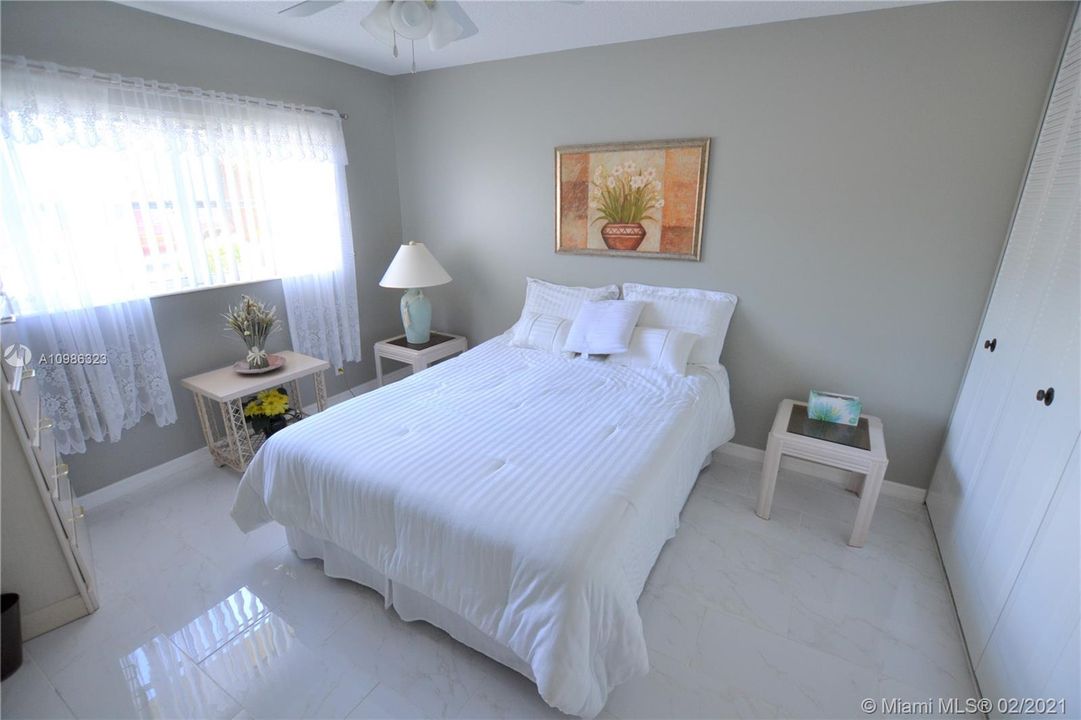 Recently Sold: $87,500 (2 beds, 1 baths, 815 Square Feet)