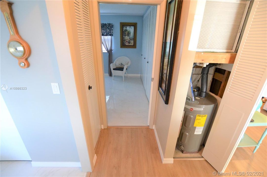 Recently Sold: $87,500 (2 beds, 1 baths, 815 Square Feet)