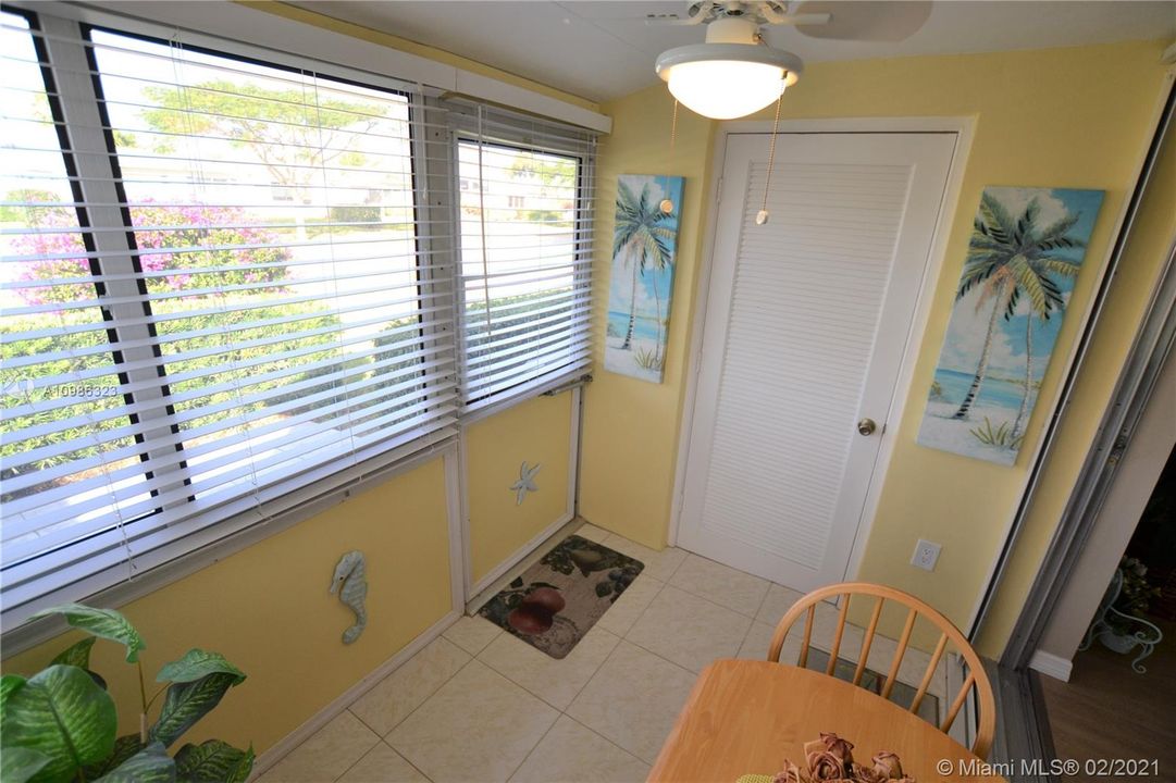 Recently Sold: $87,500 (2 beds, 1 baths, 815 Square Feet)