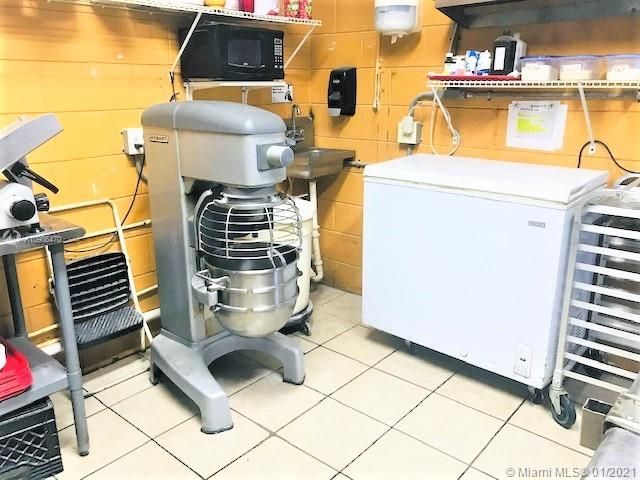 Vendido Recientemente: $100,000 (0 camas, 0 baños, 0 Pies cuadrados)