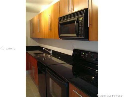 Recently Rented: $2,300 (2 beds, 2 baths, 1170 Square Feet)
