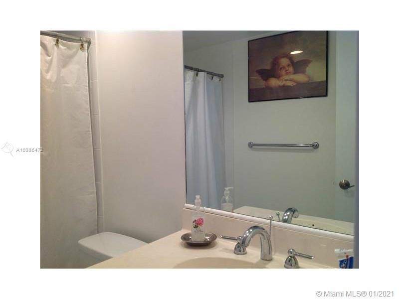 最近租的: $2,300 (2 贝兹, 2 浴室, 1170 平方英尺)