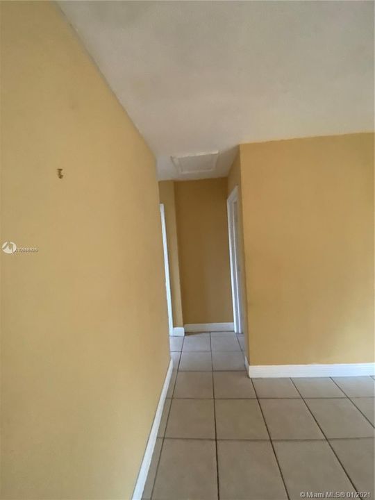 Недавно арендовано: $1,150 (2 спален, 1 ванн, 781 Квадратных фут)