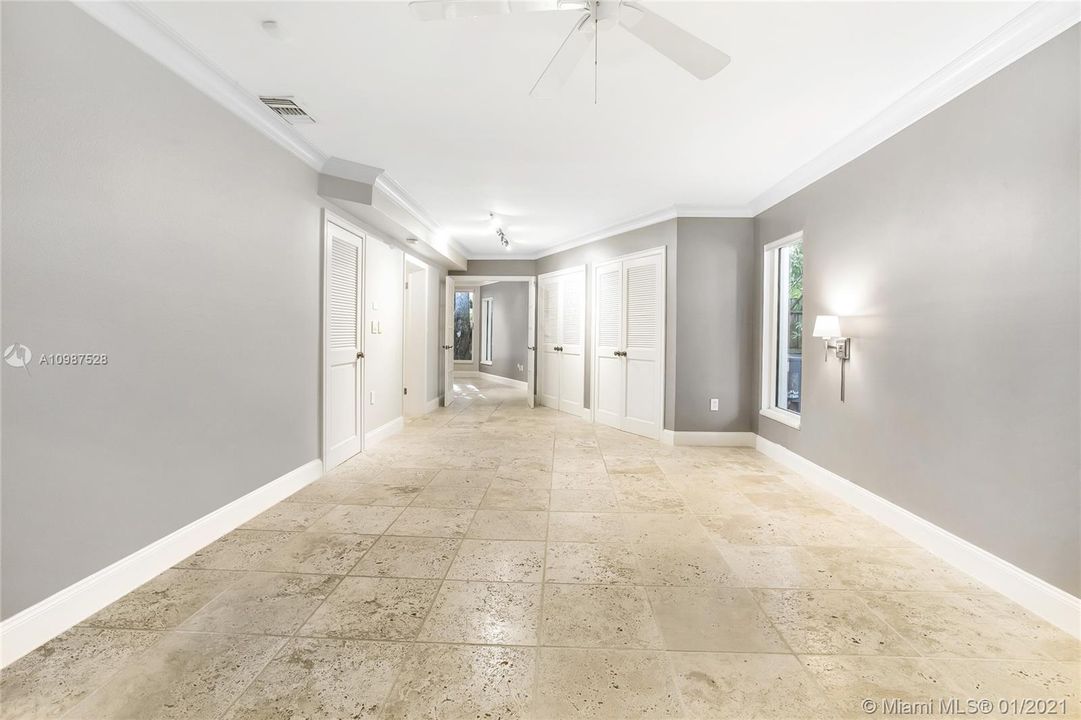 Recently Sold: $1,550,000 (3 beds, 3 baths, 2911 Square Feet)