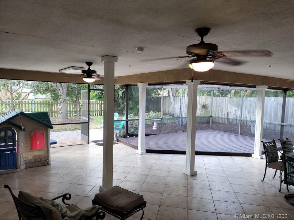 Screened Porch.