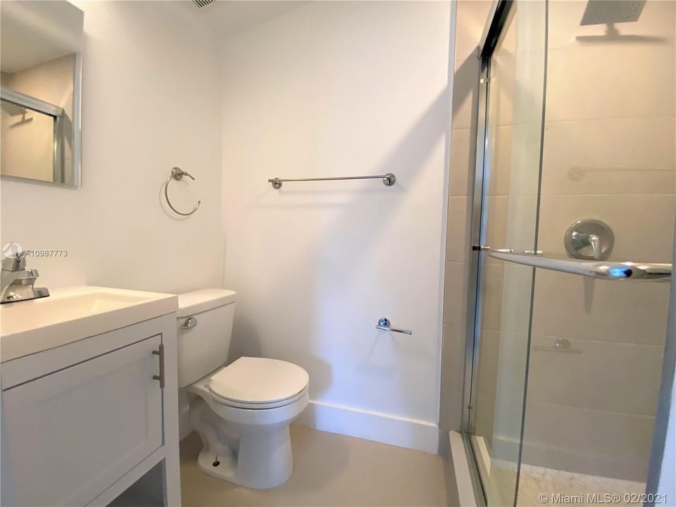 Недавно продано: $435,000 (3 спален, 2 ванн, 1071 Квадратных фут)