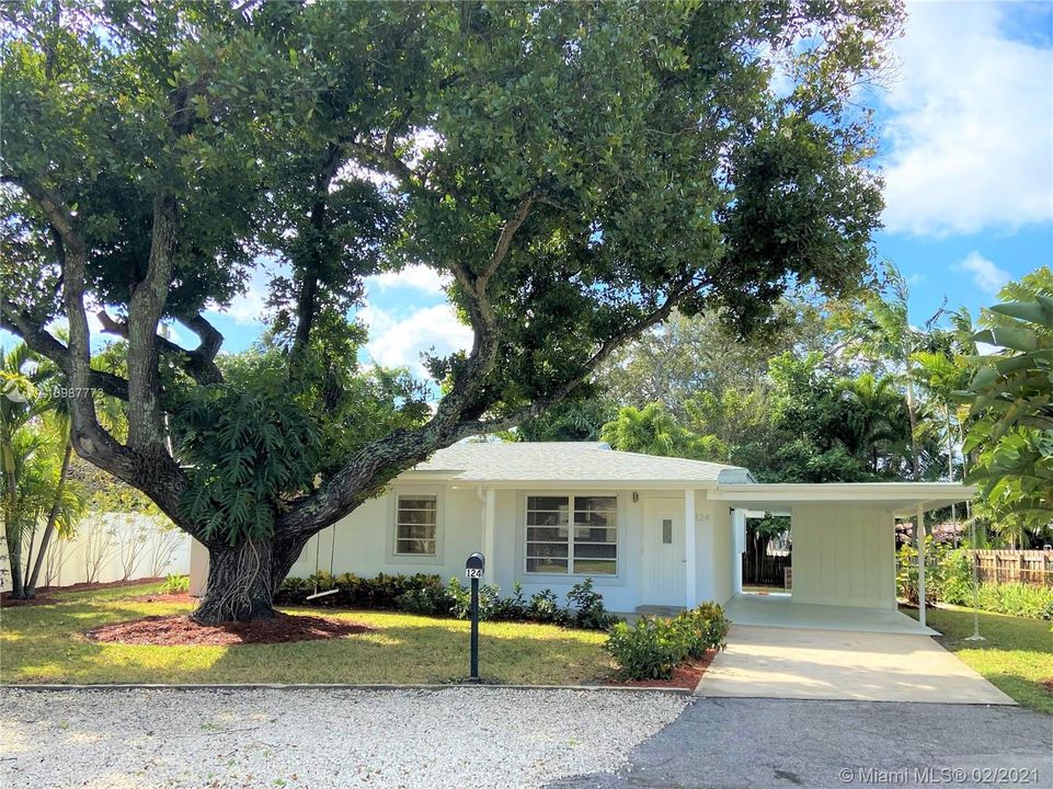 Недавно продано: $435,000 (3 спален, 2 ванн, 1071 Квадратных фут)