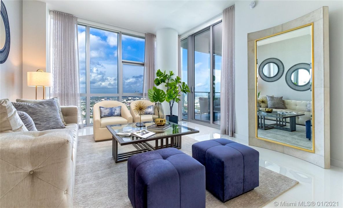 Recently Sold: $1,630,000 (3 beds, 4 baths, 2376 Square Feet)