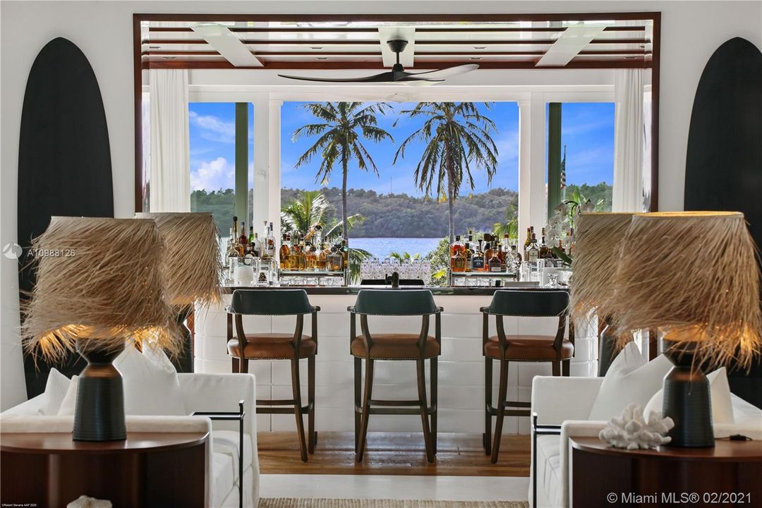 Vendido Recientemente: $59,900,000 (10 camas, 12 baños, 26234 Pies cuadrados)