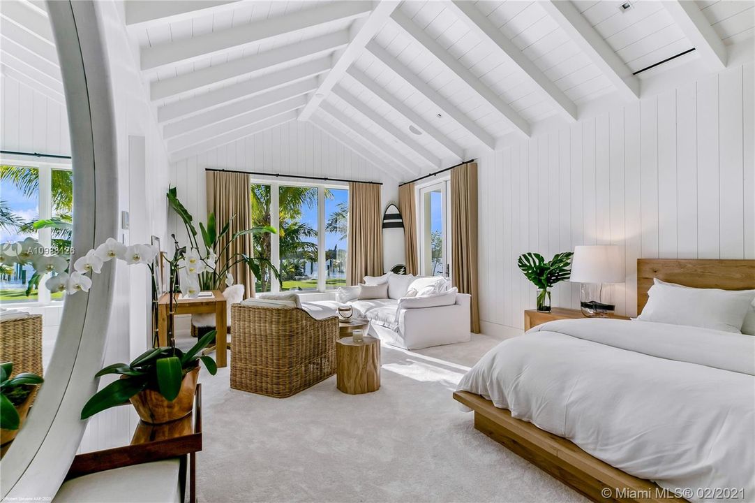 Vendido Recientemente: $59,900,000 (10 camas, 12 baños, 26234 Pies cuadrados)