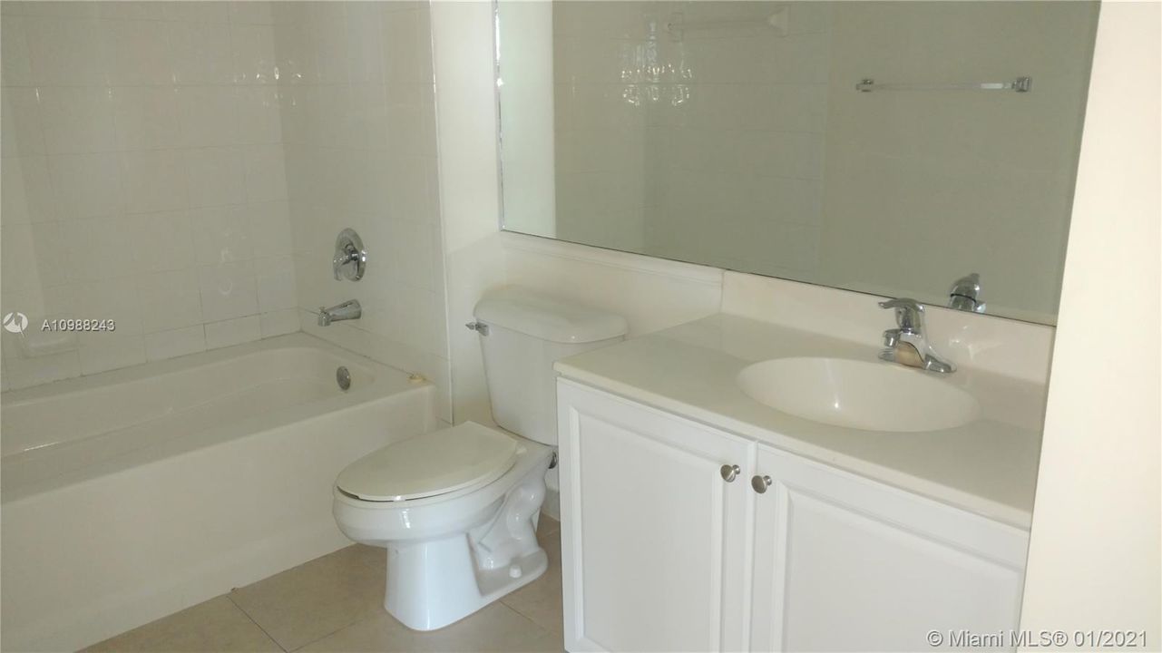 Vendido Recientemente: $195,999 (1 camas, 1 baños, 723 Pies cuadrados)