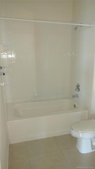 Vendido Recientemente: $195,999 (1 camas, 1 baños, 723 Pies cuadrados)