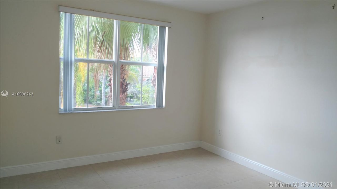 Vendido Recientemente: $195,999 (1 camas, 1 baños, 723 Pies cuadrados)