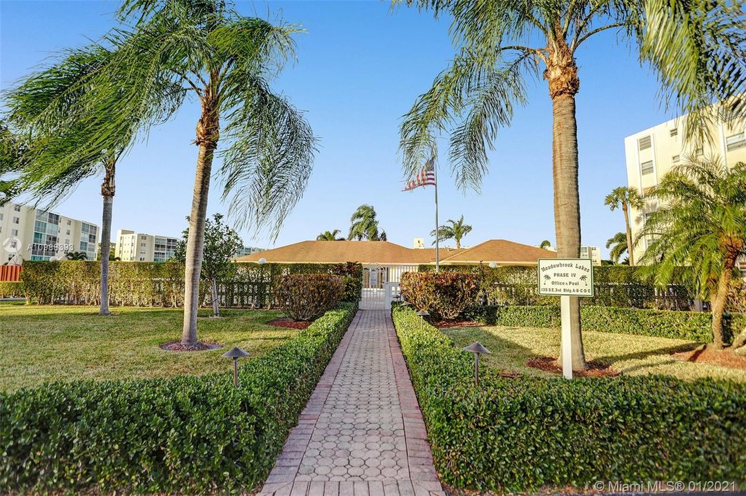 Recently Sold: $159,900 (2 beds, 2 baths, 1190 Square Feet)