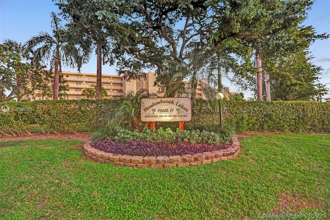 Recently Sold: $159,900 (2 beds, 2 baths, 1190 Square Feet)