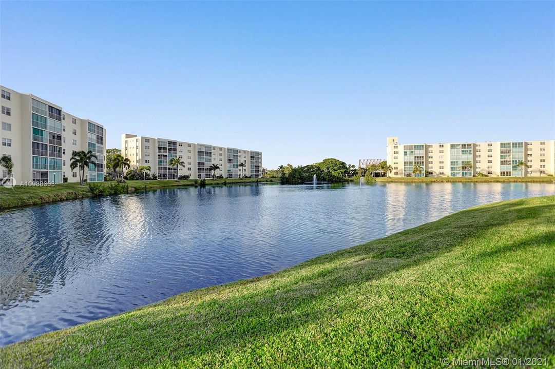 Recently Sold: $159,900 (2 beds, 2 baths, 1190 Square Feet)