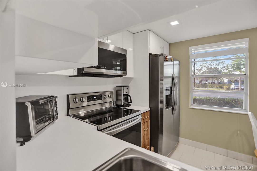 Recently Sold: $159,900 (2 beds, 2 baths, 1190 Square Feet)