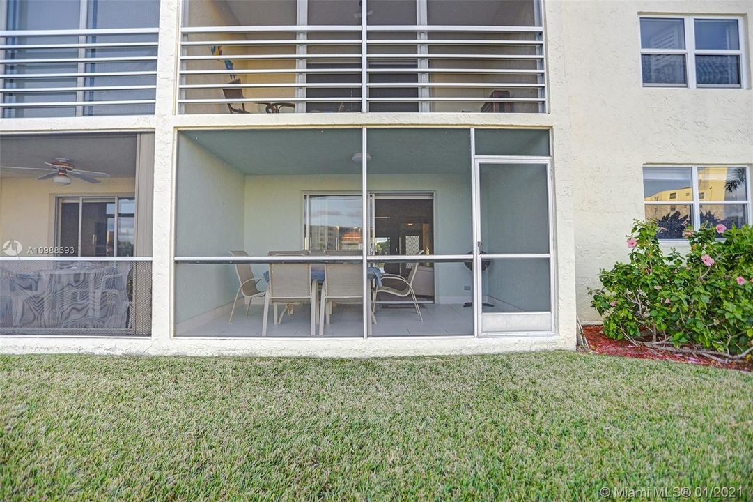 Recently Sold: $159,900 (2 beds, 2 baths, 1190 Square Feet)