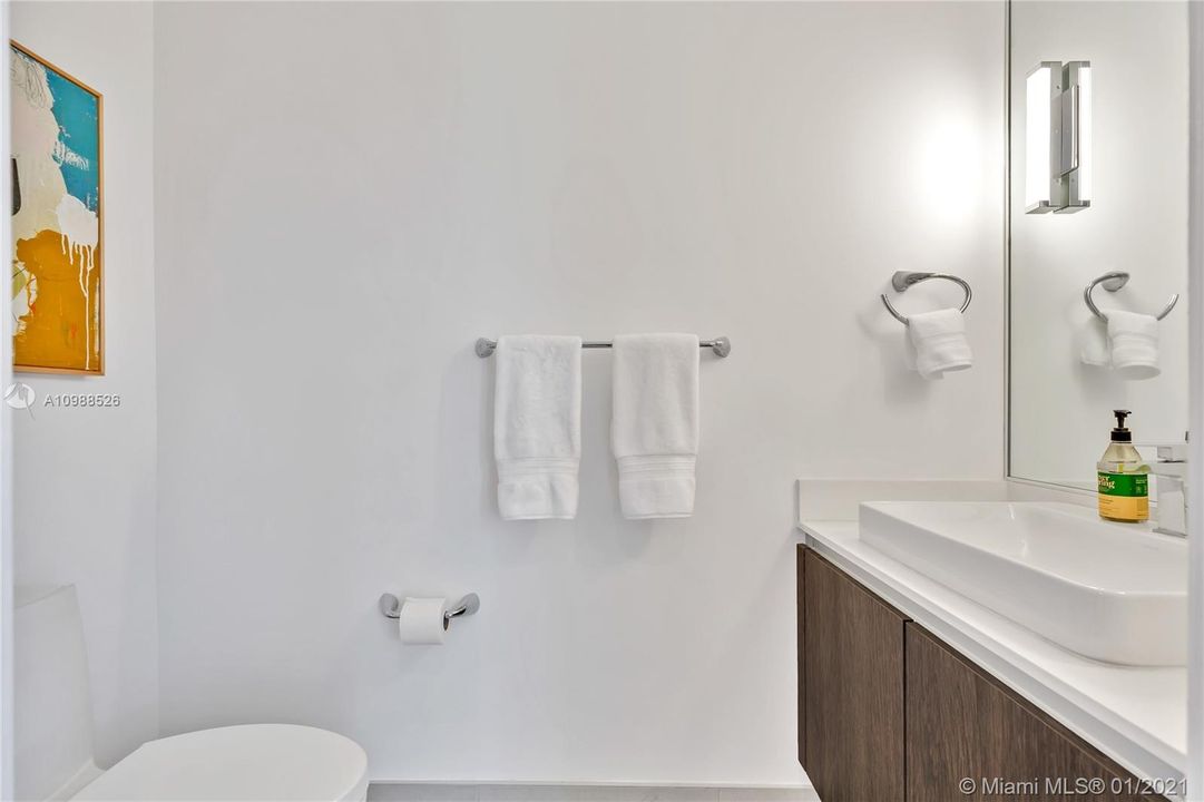 Vendido Recientemente: $759,000 (2 camas, 2 baños, 1794 Pies cuadrados)