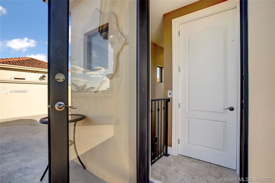 Private Elevator access to your roof top deck over looking the gorgeous pompano skyline!