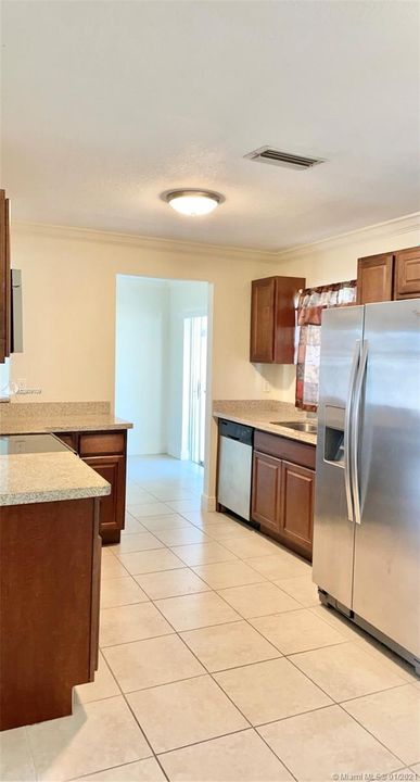 Recently Rented: $1,750 (2 beds, 2 baths, 1345 Square Feet)