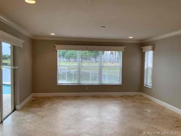 Recently Rented: $3,345 (4 beds, 2 baths, 2563 Square Feet)