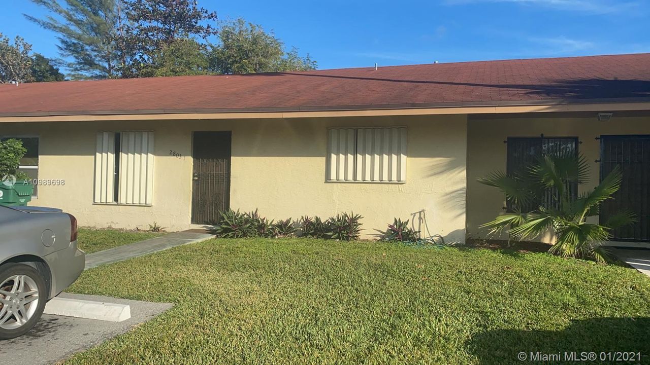 Recently Sold: $165,999 (3 beds, 2 baths, 1140 Square Feet)