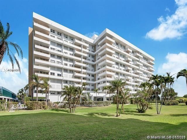 Recently Sold: $625,000 (1 beds, 1 baths, 840 Square Feet)