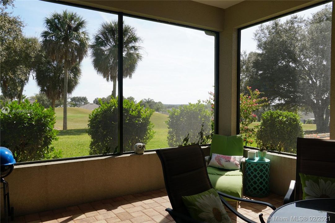 Vendido Recientemente: $299,000 (3 camas, 2 baños, 2259 Pies cuadrados)