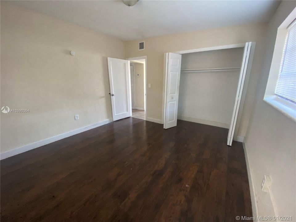Recently Rented: $1,675 (2 beds, 1 baths, 2530 Square Feet)