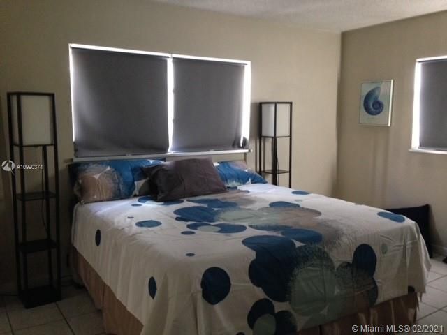 Recently Rented: $2,200 (2 beds, 2 baths, 980 Square Feet)