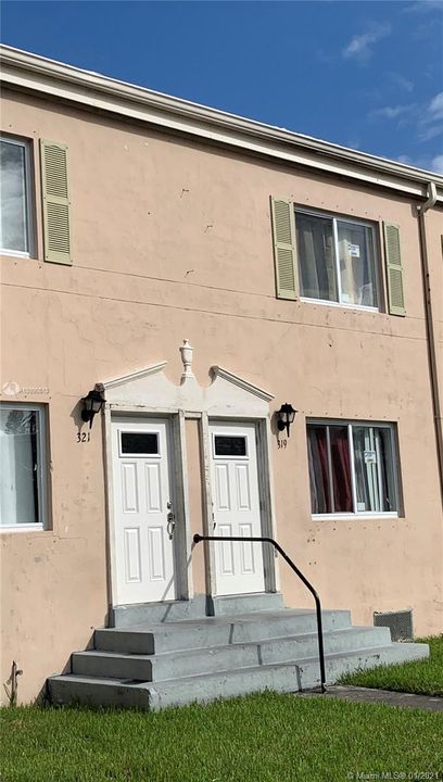 Recently Sold: $124,900 (2 beds, 1 baths, 930 Square Feet)